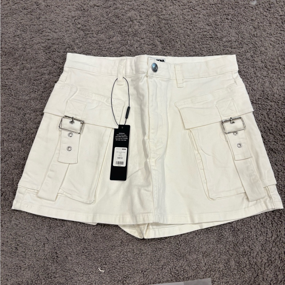 Fashion Nova White Cargo Shorts High-Waisted